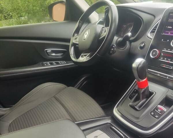 Синій Рено Сценік, об'ємом двигуна 1.5 л та пробігом 240 тис. км за 14600 $, фото 14 на Automoto.ua