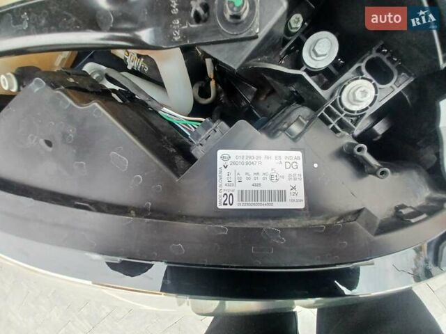 Рено Сценик 2019 в Луцке на Automoto.ua Синий Рено Сценик, объемом двигателя 1.7 л и пробегом 189 тыс. км за 16199 $, фото 27 на Automoto.ua