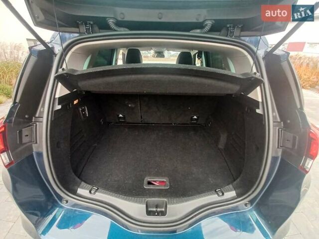 Рено Сценик 2019 в Луцке на Automoto.ua Синий Рено Сценик, объемом двигателя 1.7 л и пробегом 189 тыс. км за 16199 $, фото 11 на Automoto.ua