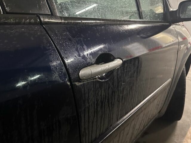 Синий Рено Сценик, объемом двигателя 1.5 л и пробегом 300 тыс. км за 4700 $, фото 3 на Automoto.ua