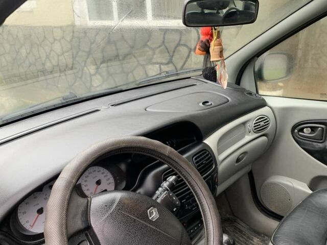 Синій Рено Сценік, об'ємом двигуна 2 л та пробігом 180 тис. км за 4200 $, фото 3 на Automoto.ua