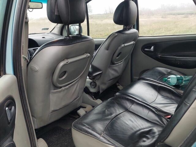 Синий Рено Сценик, объемом двигателя 0 л и пробегом 300 тыс. км за 2600 $, фото 6 на Automoto.ua