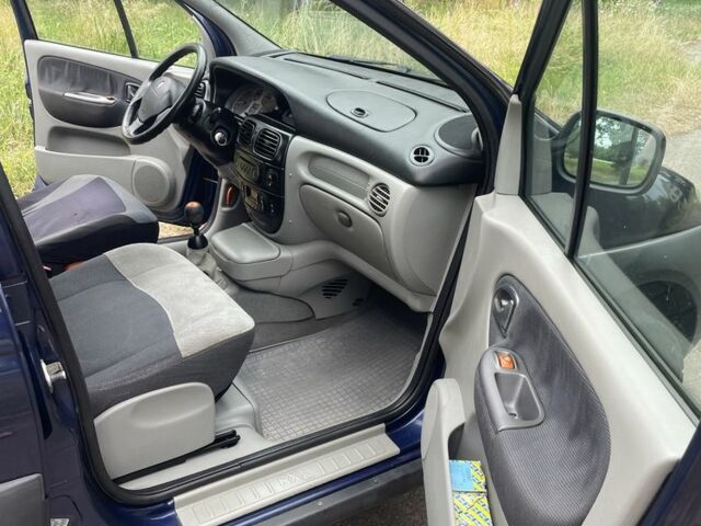 Синий Рено Сценик, объемом двигателя 1.9 л и пробегом 210 тыс. км за 3804 $, фото 15 на Automoto.ua