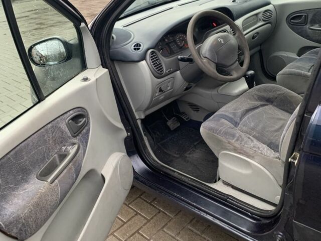 Синий Рено Сценик, объемом двигателя 1.9 л и пробегом 3 тыс. км за 2500 $, фото 6 на Automoto.ua