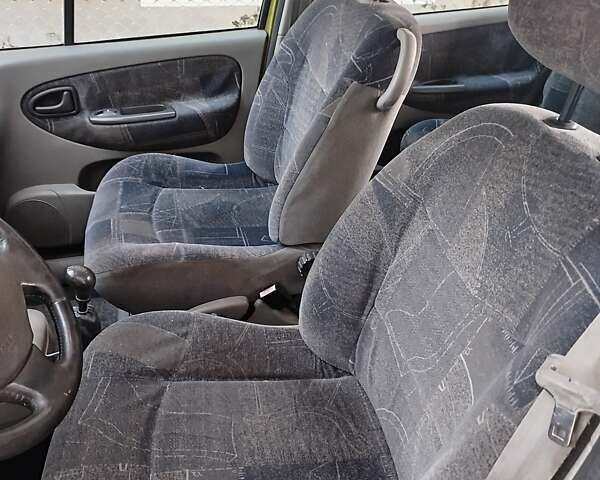 Зеленый Рено Сценик, объемом двигателя 1.6 л и пробегом 216 тыс. км за 3500 $, фото 6 на Automoto.ua