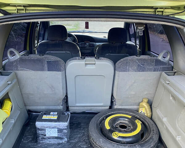 Рено Сценик 2000 в Каменское - Днепродзержинск на Automoto.ua Зеленый Рено Сценик, объемом двигателя 1.6 л и пробегом 203 тыс. км за 2800 $, фото 6 на Automoto.ua