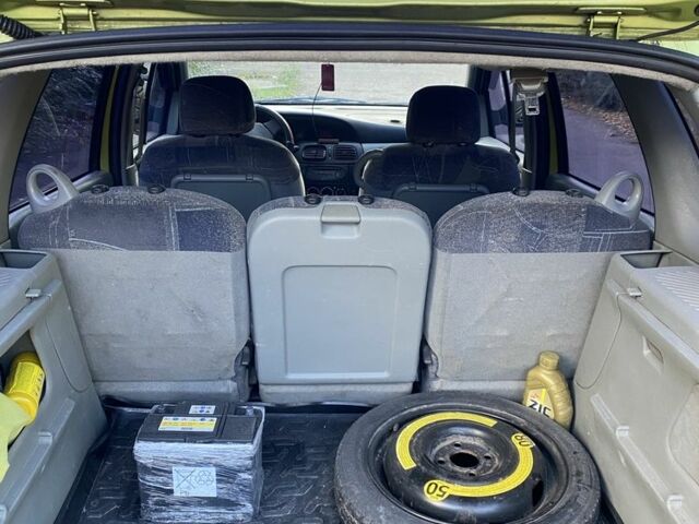 Рено Сценик 2000 в Каменское - Днепродзержинск на Automoto.ua Зеленый Рено Сценик, объемом двигателя 1.6 л и пробегом 203 тыс. км за 2800 $, фото 6 на Automoto.ua