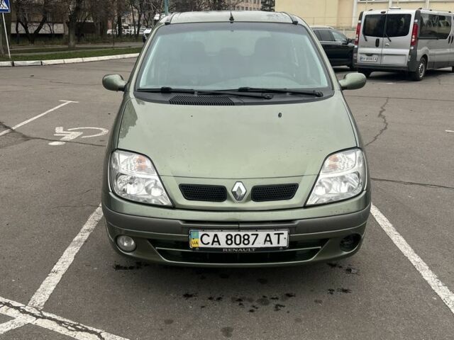 Зеленый Рено Сценик, объемом двигателя 1.6 л и пробегом 257 тыс. км за 3100 $, фото 1 на Automoto.ua