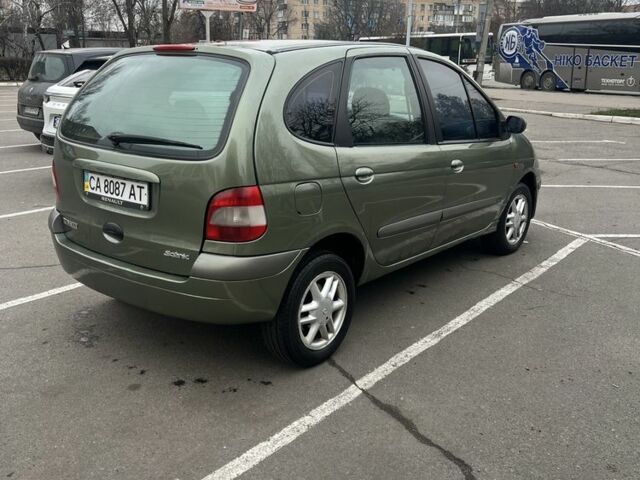 Зеленый Рено Сценик, объемом двигателя 1.6 л и пробегом 257 тыс. км за 3100 $, фото 4 на Automoto.ua