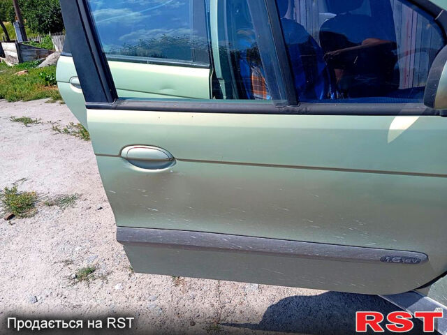 Зелений Рено Сценік, об'ємом двигуна 1.6 л та пробігом 333 тис. км за 1700 $, фото 2 на Automoto.ua
