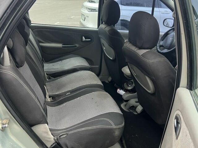 Зеленый Рено Сценик, объемом двигателя 1.6 л и пробегом 257 тыс. км за 3100 $, фото 7 на Automoto.ua