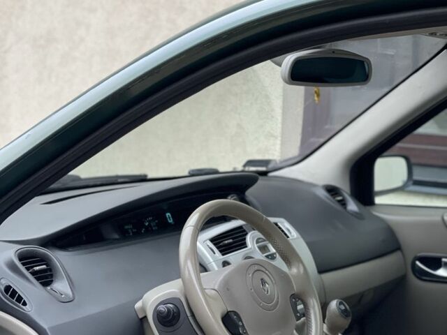 Зелений Рено Сценік, об'ємом двигуна 1.9 л та пробігом 271 тис. км за 3850 $, фото 17 на Automoto.ua