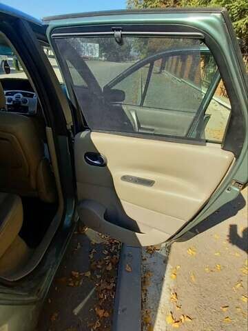 Зеленый Рено Сценик, объемом двигателя 2 л и пробегом 213 тыс. км за 4900 $, фото 18 на Automoto.ua