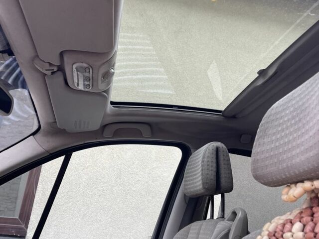 Зелений Рено Сценік, об'ємом двигуна 1.9 л та пробігом 271 тис. км за 3850 $, фото 20 на Automoto.ua