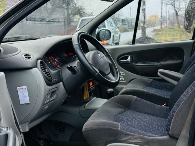 Зеленый Рено Сценик, объемом двигателя 0 л и пробегом 229 тыс. км за 1650 $, фото 11 на Automoto.ua