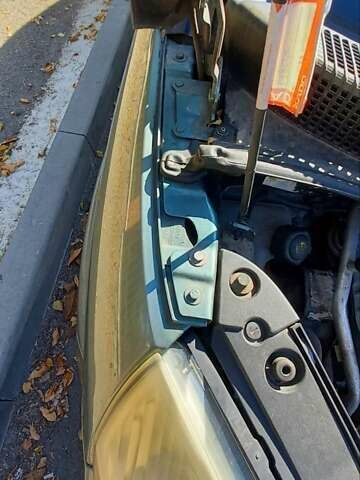 Зеленый Рено Сценик, объемом двигателя 2 л и пробегом 213 тыс. км за 4900 $, фото 3 на Automoto.ua