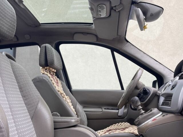 Зелений Рено Сценік, об'ємом двигуна 1.9 л та пробігом 271 тис. км за 3850 $, фото 15 на Automoto.ua