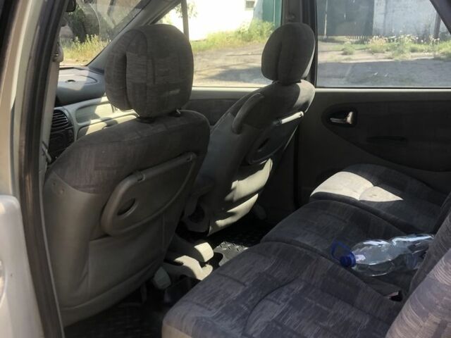 Зеленый Рено Сценик, объемом двигателя 2 л и пробегом 225 тыс. км за 3500 $, фото 6 на Automoto.ua