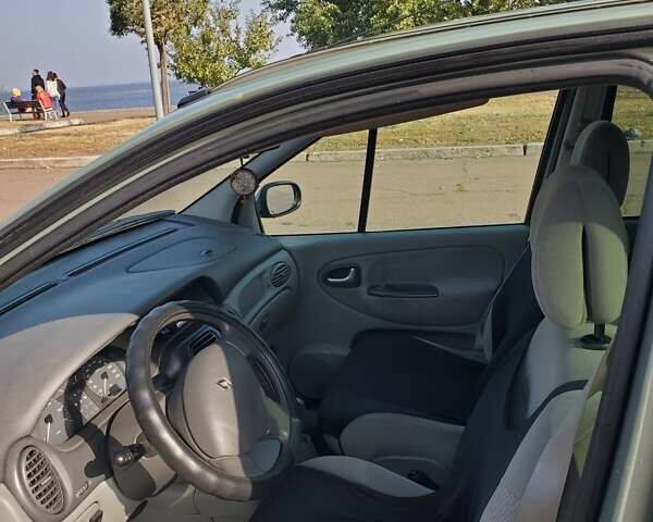 Зеленый Рено Сценик, объемом двигателя 1.6 л и пробегом 220 тыс. км за 4500 $, фото 6 на Automoto.ua