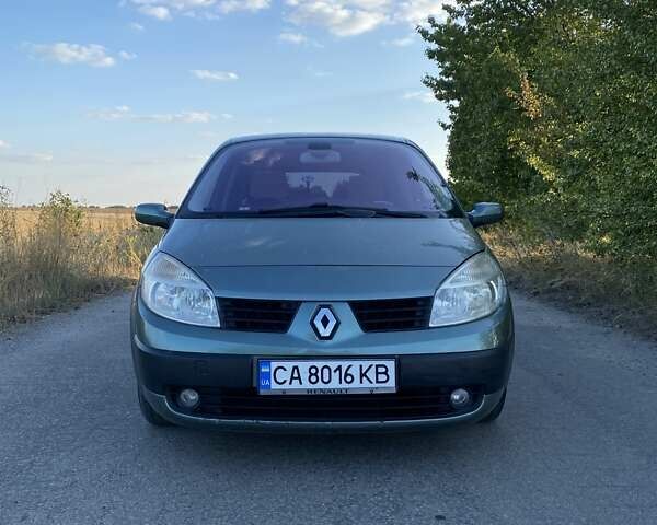 Зеленый Рено Сценик, объемом двигателя 1.6 л и пробегом 243 тыс. км за 4500 $, фото 2 на Automoto.ua