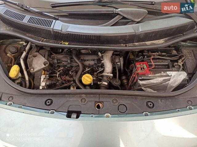 Зеленый Рено Сценик, объемом двигателя 0 л и пробегом 180 тыс. км за 2500 $, фото 5 на Automoto.ua