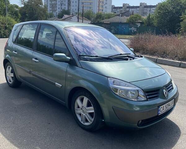 Зеленый Рено Сценик, объемом двигателя 2 л и пробегом 315 тыс. км за 5000 $, фото 5 на Automoto.ua