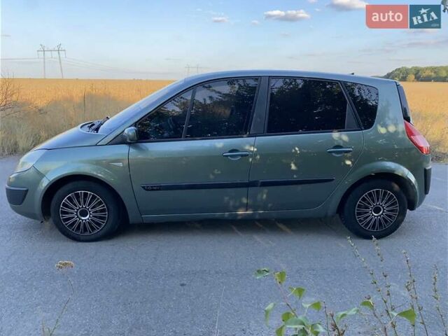 Зеленый Рено Сценик, объемом двигателя 1.6 л и пробегом 243 тыс. км за 4500 $, фото 4 на Automoto.ua