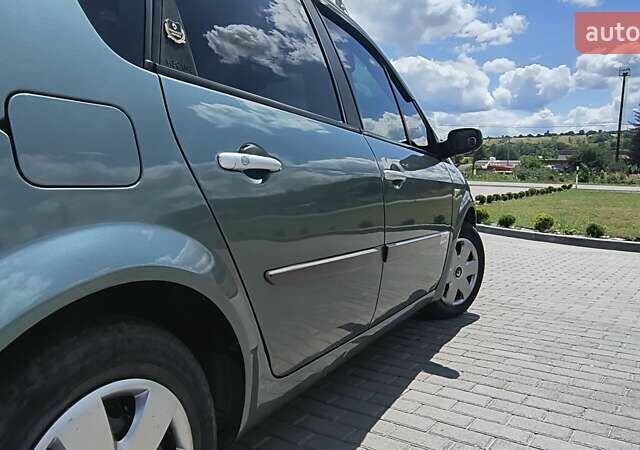 Зеленый Рено Сценик, объемом двигателя 1.6 л и пробегом 208 тыс. км за 5450 $, фото 21 на Automoto.ua