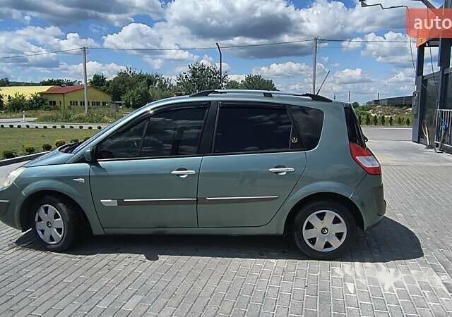 Зеленый Рено Сценик, объемом двигателя 1.6 л и пробегом 208 тыс. км за 5450 $, фото 12 на Automoto.ua