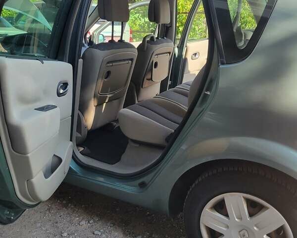 Зелений Рено Сценік, об'ємом двигуна 1.6 л та пробігом 194 тис. км за 4600 $, фото 15 на Automoto.ua