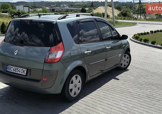 Зеленый Рено Сценик, объемом двигателя 1.6 л и пробегом 208 тыс. км за 5450 $, фото 18 на Automoto.ua