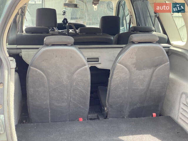 Зелений Рено Сценік, об'ємом двигуна 2 л та пробігом 290 тис. км за 4399 $, фото 31 на Automoto.ua