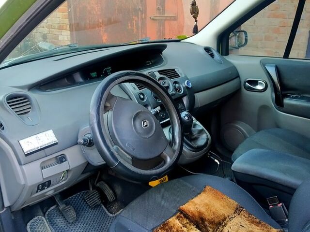 Зелений Рено Сценік, об'ємом двигуна 1.6 л та пробігом 270 тис. км за 3400 $, фото 4 на Automoto.ua