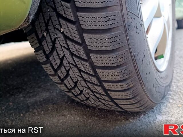 Рено Сценик 2008 в Киеве на Automoto.ua Зеленый Рено Сценик, объемом двигателя 1.6 л и пробегом 220 тыс. км за 6300 $, фото 8 на Automoto.ua