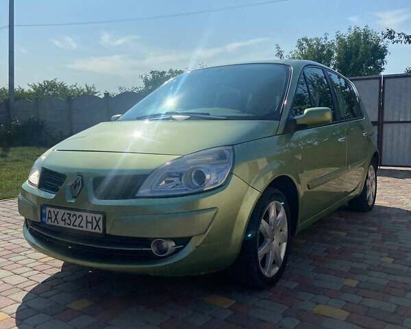 Зеленый Рено Сценик, объемом двигателя 2 л и пробегом 194 тыс. км за 5950 $, фото 1 на Automoto.ua