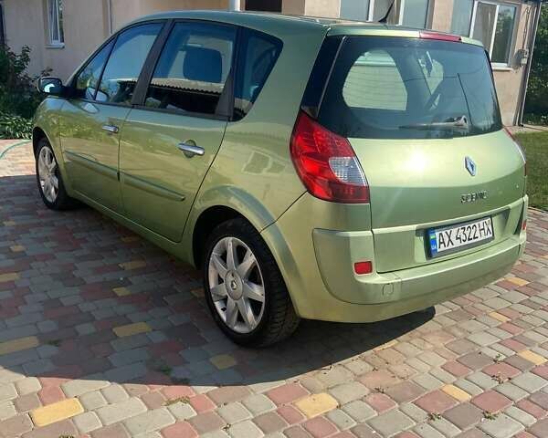 Зеленый Рено Сценик, объемом двигателя 2 л и пробегом 194 тыс. км за 5950 $, фото 3 на Automoto.ua
