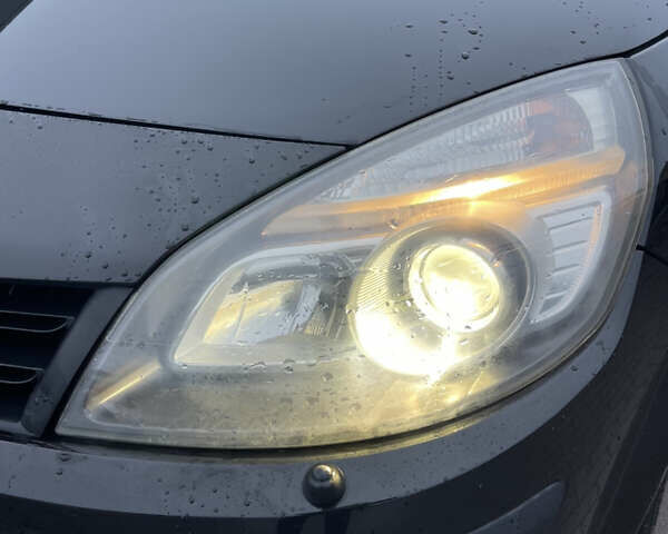 Зелений Рено Сценік, об'ємом двигуна 1.6 л та пробігом 161 тис. км за 5800 $, фото 9 на Automoto.ua