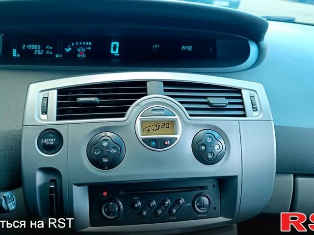 Рено Сценик 2008 в Киеве на Automoto.ua Зеленый Рено Сценик, объемом двигателя 1.6 л и пробегом 220 тыс. км за 6300 $, фото 9 на Automoto.ua