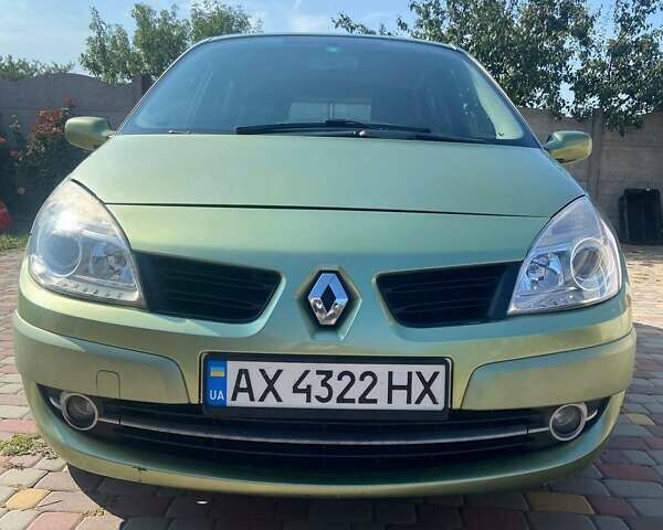 Зеленый Рено Сценик, объемом двигателя 2 л и пробегом 194 тыс. км за 5950 $, фото 2 на Automoto.ua