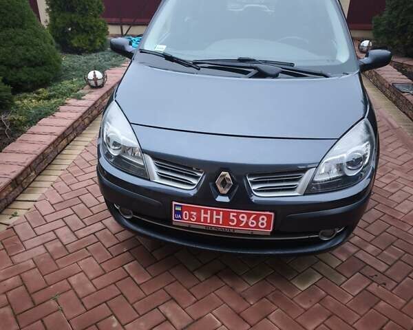 Зеленый Рено Сценик, объемом двигателя 1.6 л и пробегом 212 тыс. км за 6500 $, фото 2 на Automoto.ua