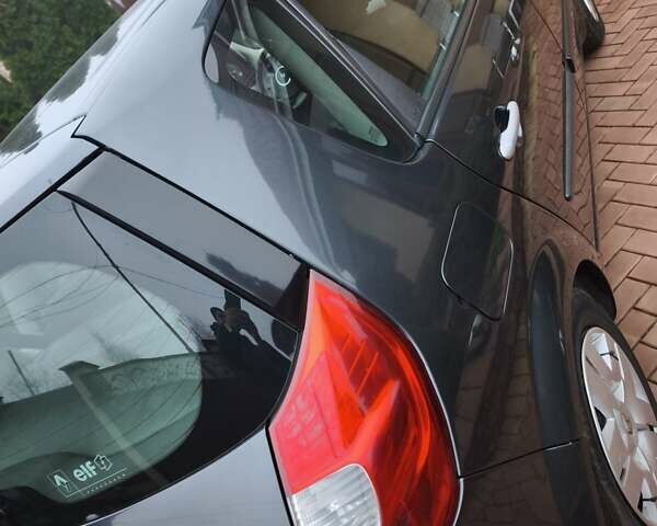 Зеленый Рено Сценик, объемом двигателя 1.6 л и пробегом 212 тыс. км за 6500 $, фото 3 на Automoto.ua