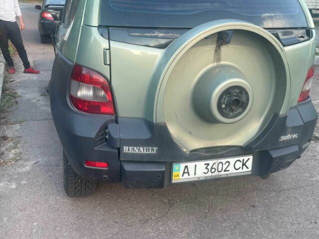 Зеленый Рено Сценик, объемом двигателя 2 л и пробегом 280 тыс. км за 900 $, фото 4 на Automoto.ua