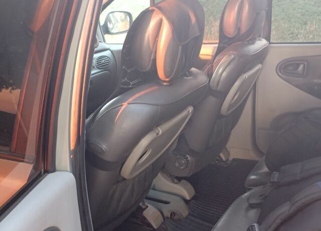 Зеленый Рено Сценик, объемом двигателя 2 л и пробегом 475 тыс. км за 4800 $, фото 8 на Automoto.ua