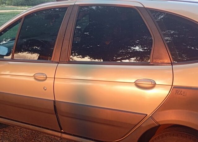 Зеленый Рено Сценик, объемом двигателя 2 л и пробегом 475 тыс. км за 4800 $, фото 7 на Automoto.ua