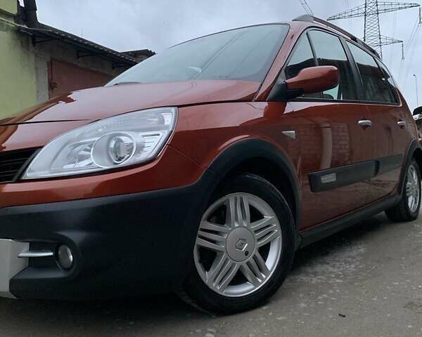 Помаранчевий Рено Сценік, об'ємом двигуна 2 л та пробігом 171 тис. км за 6250 $, фото 11 на Automoto.ua