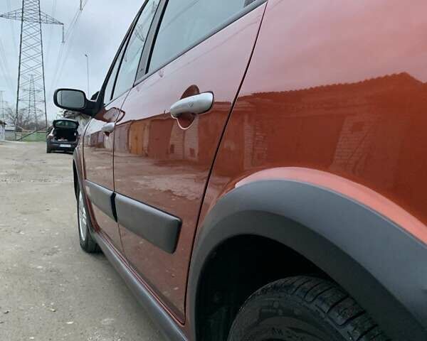 Помаранчевий Рено Сценік, об'ємом двигуна 2 л та пробігом 171 тис. км за 6250 $, фото 88 на Automoto.ua