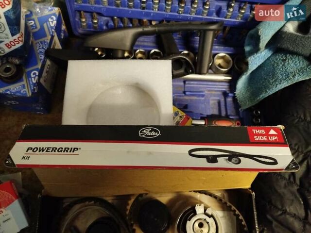 Помаранчевий Рено Сценік, об'ємом двигуна 2 л та пробігом 171 тис. км за 6250 $, фото 18 на Automoto.ua