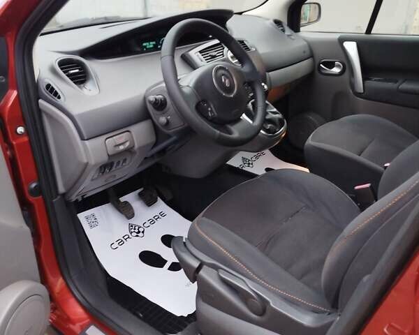 Помаранчевий Рено Сценік, об'ємом двигуна 2 л та пробігом 171 тис. км за 6250 $, фото 108 на Automoto.ua