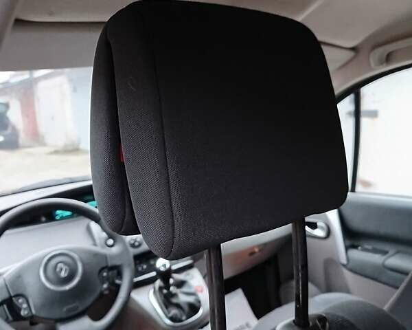 Помаранчевий Рено Сценік, об'ємом двигуна 2 л та пробігом 171 тис. км за 6250 $, фото 133 на Automoto.ua