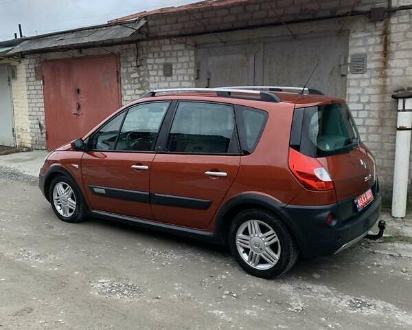 Помаранчевий Рено Сценік, об'ємом двигуна 2 л та пробігом 171 тис. км за 6250 $, фото 100 на Automoto.ua